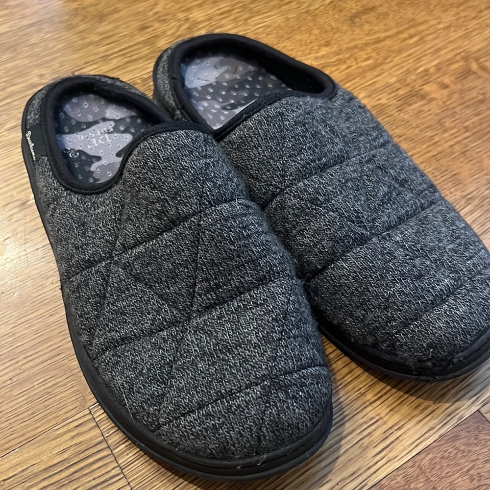 DEARFORM MENS SLIPPERS SMALL 7-8
